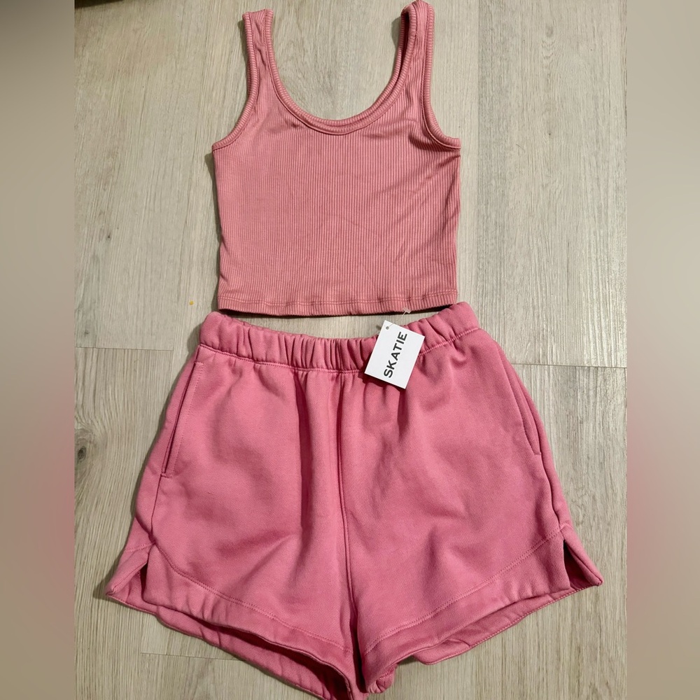 Skatie pink lounge set